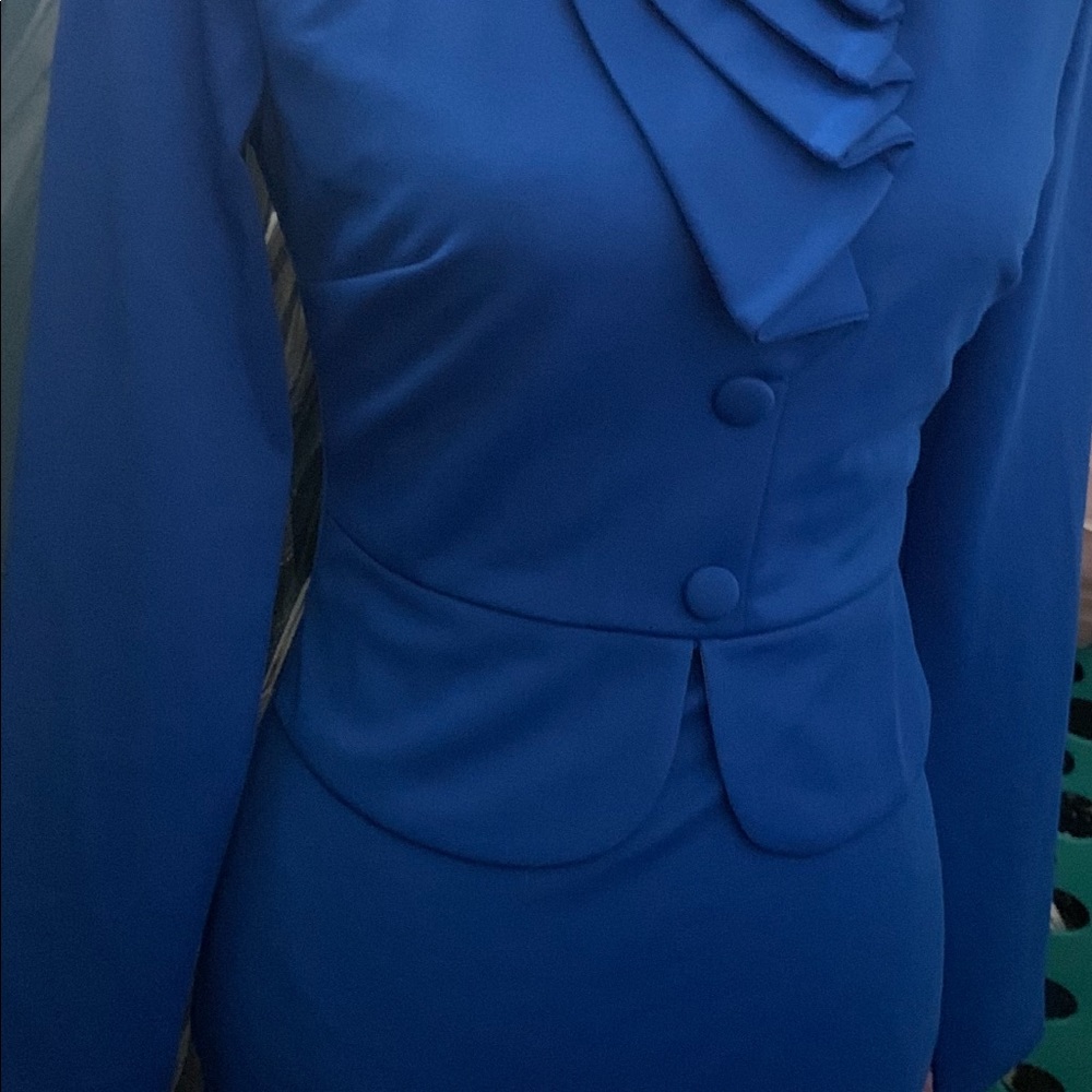 Dress - Picture 5 of 5